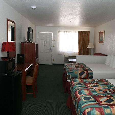 Best Western Colorado River Inn Needles Oda fotoğraf